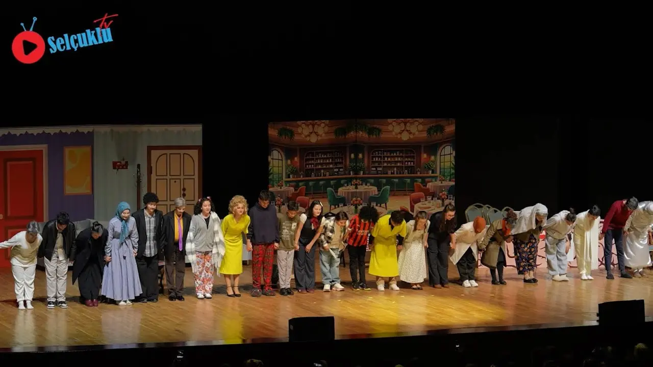 Genç Paldır Güldür Şov’dan Sanatseverlere Kahkaha Dolu Bir Akşam